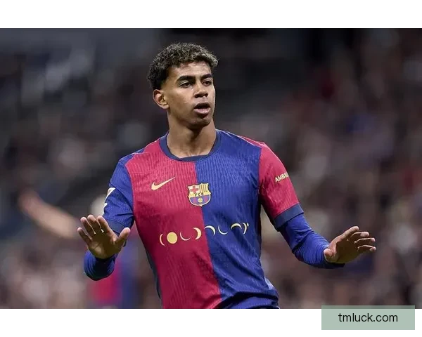 25年度金球奖前瞻亚马尔领衔拉菲尼亚登贝莱跻身前三之争